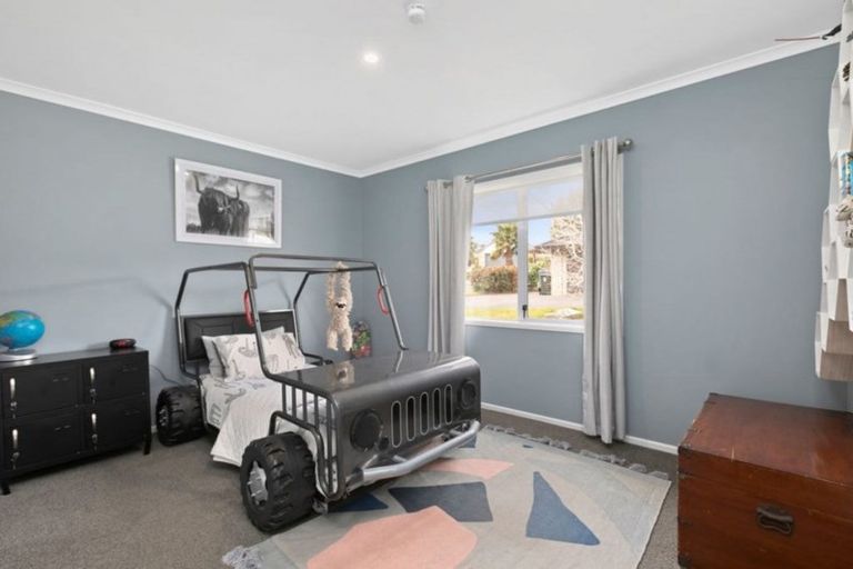 Photo of property in 38 Lysaght Place, Welcome Bay, Tauranga, 3112