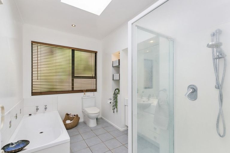 Photo of property in 62 Delhi Crescent, Khandallah, Wellington, 6035