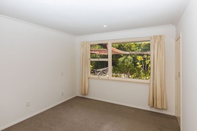 Photo of property in 36 Warren Crescent, Hillmorton, Christchurch, 8025