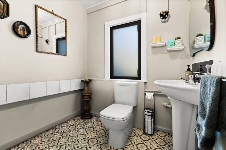 Photo of property in 507 Shakespeare Terrace, Bluff Hill, Napier, 4110