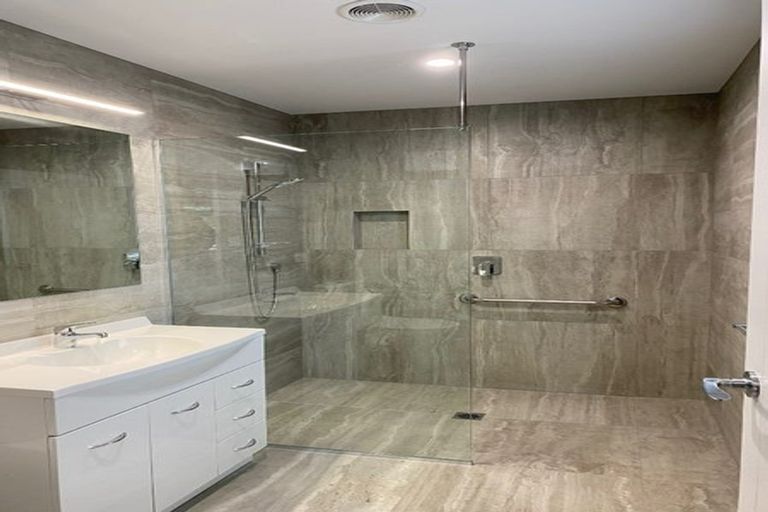 Photo of property in 230a Centreway Road, Orewa, 0931