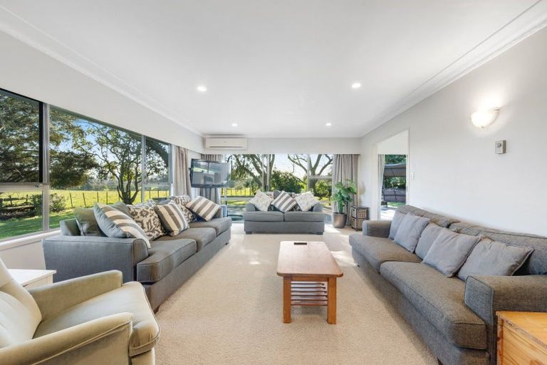 Photo of property in 1 Tourist Road, Clevedon, 2582