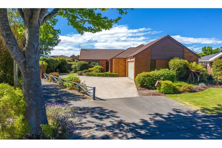 Photo of property in 24 Lodge Place, Ilam, Christchurch, 8041