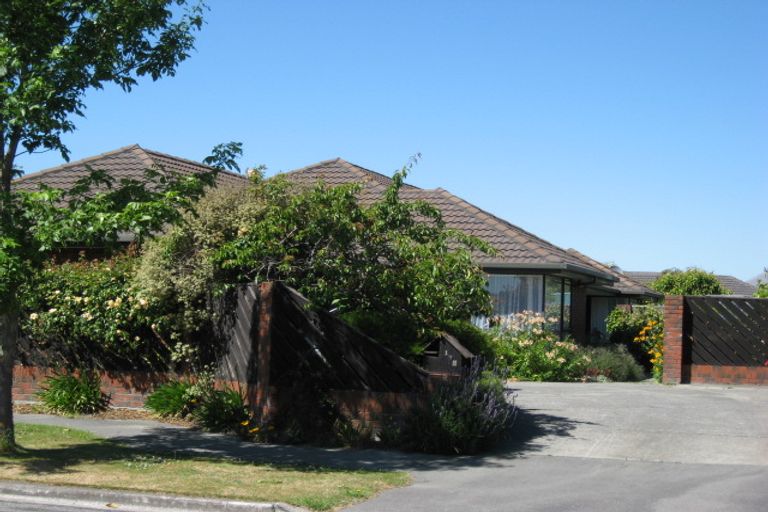 Photo of property in 172 Hawthornden Road, Avonhead, Christchurch, 8042