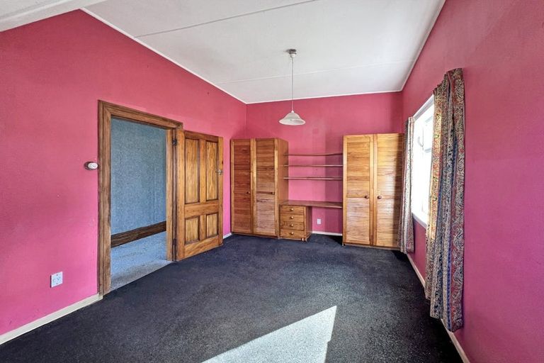 Photo of property in 35 Riddlers Crescent, Petone, Lower Hutt, 5012