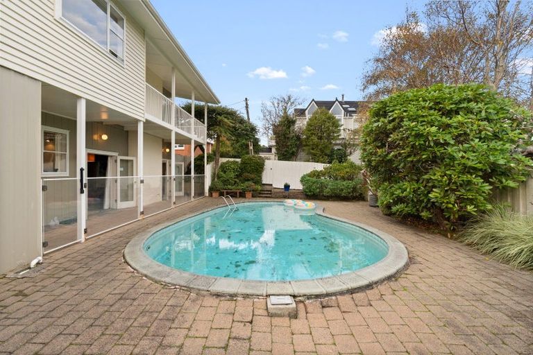 Photo of property in 31a Simla Crescent, Khandallah, Wellington, 6035