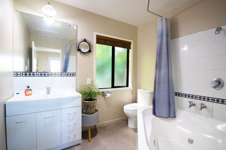 Photo of property in 6888i Christchurch Akaroa Road, Takamatua, 7581