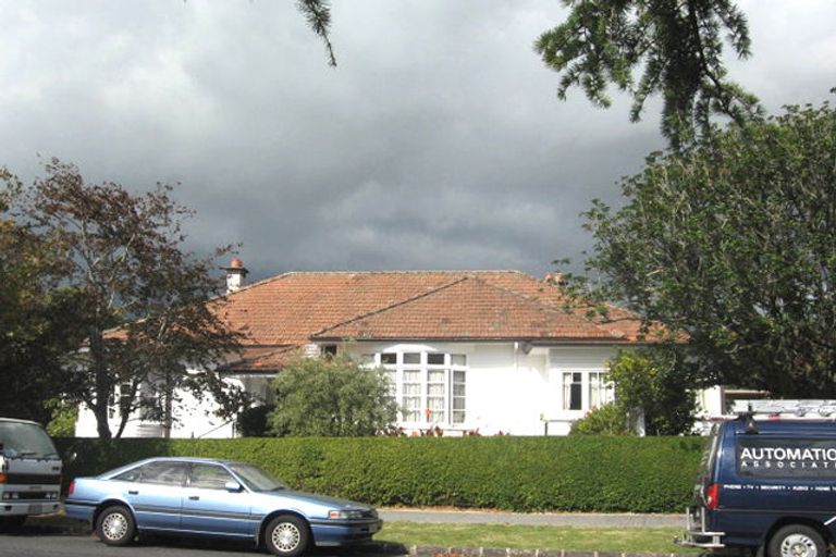 Photo of property in 16 Burwood Crescent, Remuera, Auckland, 1050