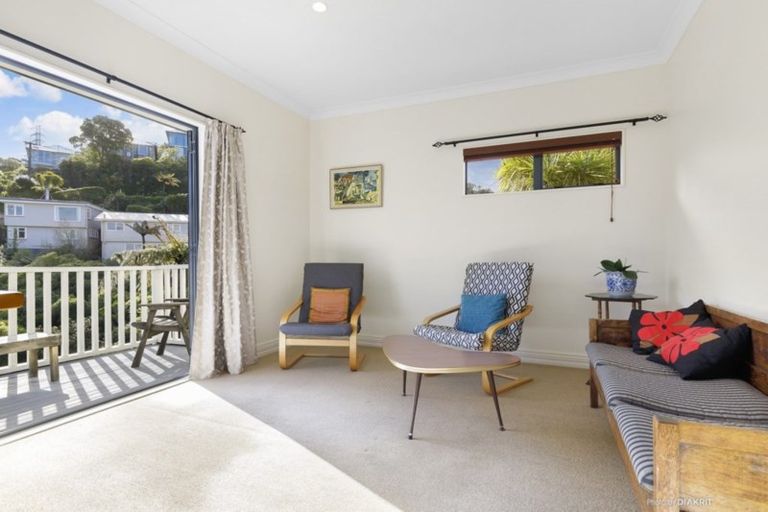 Photo of property in 10 Zetland Street, Highbury, Wellington, 6012