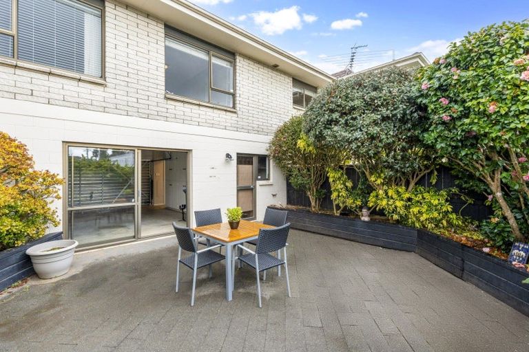Photo of property in 2/4 Melanesia Road, Kohimarama, Auckland, 1071