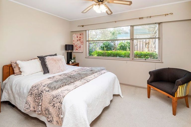 Photo of property in 10 Roadley Avenue, Sunnyhills, Auckland, 2010