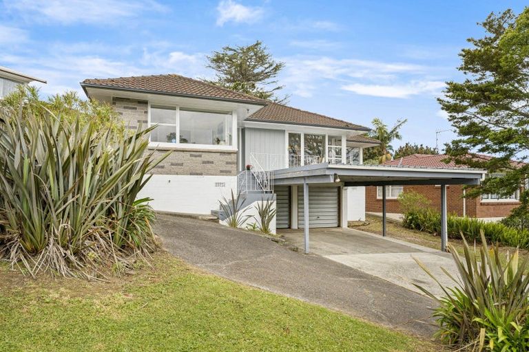 Photo of property in 85 Lynden Avenue, Hillcrest, Auckland, 0627