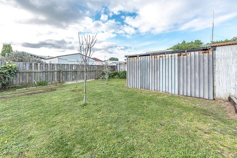Photo of property in 140 Puriri Street, Castlecliff, Whanganui, 4501