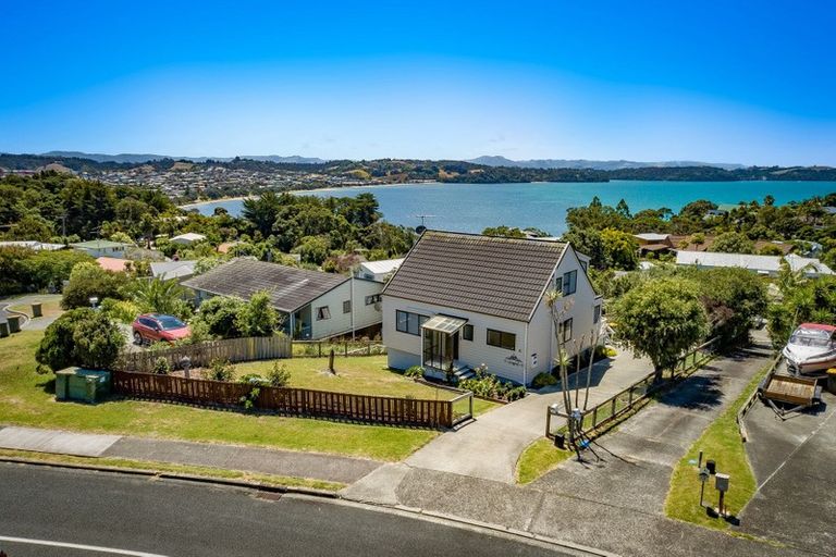 Photo of property in 6 Fidelis Avenue, Snells Beach, 0920