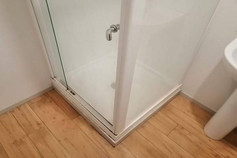 Photo of property in 2/21 Gloaming Place, Conifer Grove, Takanini, 2112