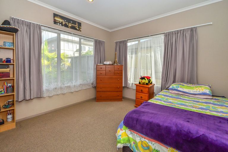Photo of property in 8 Bilkey Avenue, Pukekohe, 2120