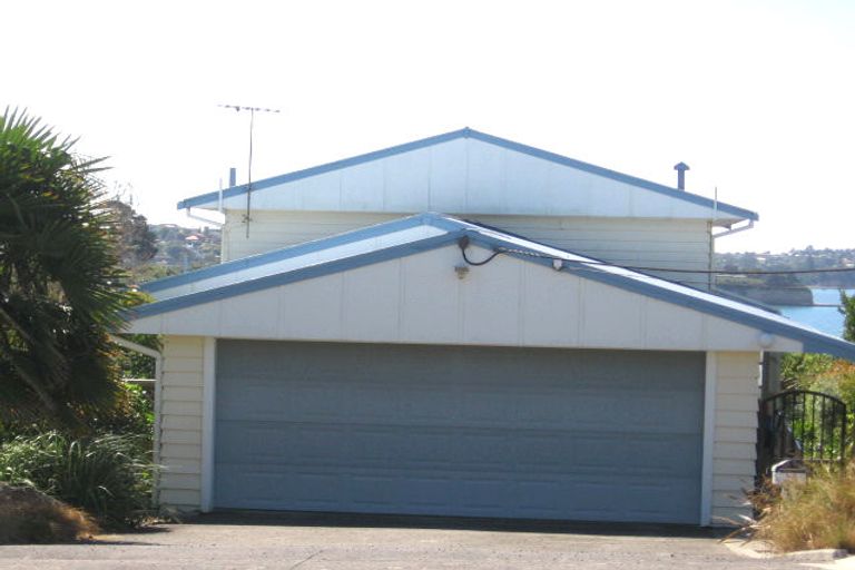 Photo of property in 141 Churchill Road, Rothesay Bay, Auckland, 0630