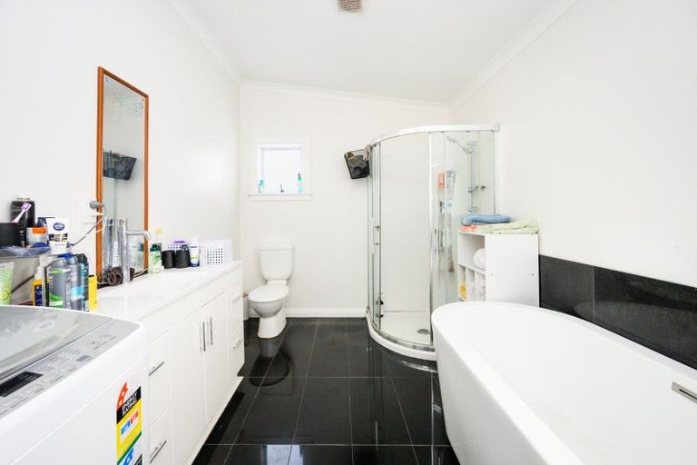 Photo of property in 18 Fairs Road, Milson, Palmerston North, 4414