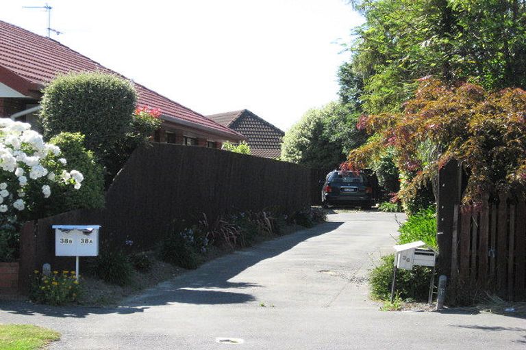 Photo of property in 1/38 Westgrove Avenue, Avonhead, Christchurch, 8042