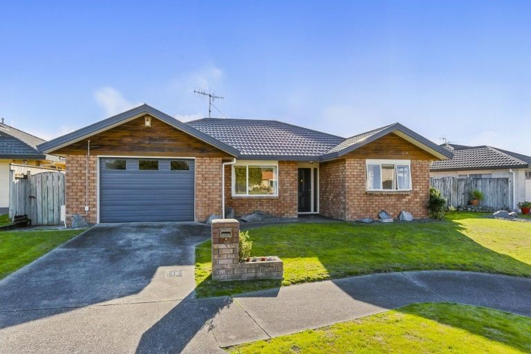 Photo of property in 4 Monterosso Place, Paraparaumu Beach, Paraparaumu, 5032