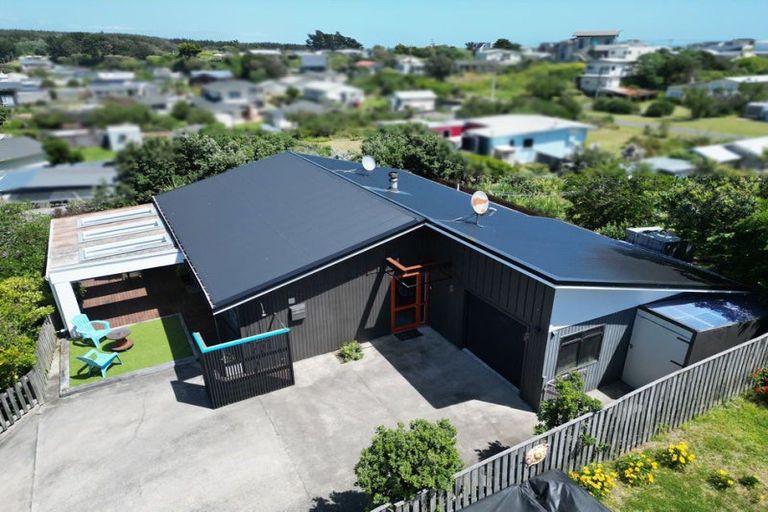 Photo of property in 42a Signal Street, Foxton Beach, Foxton, 4815