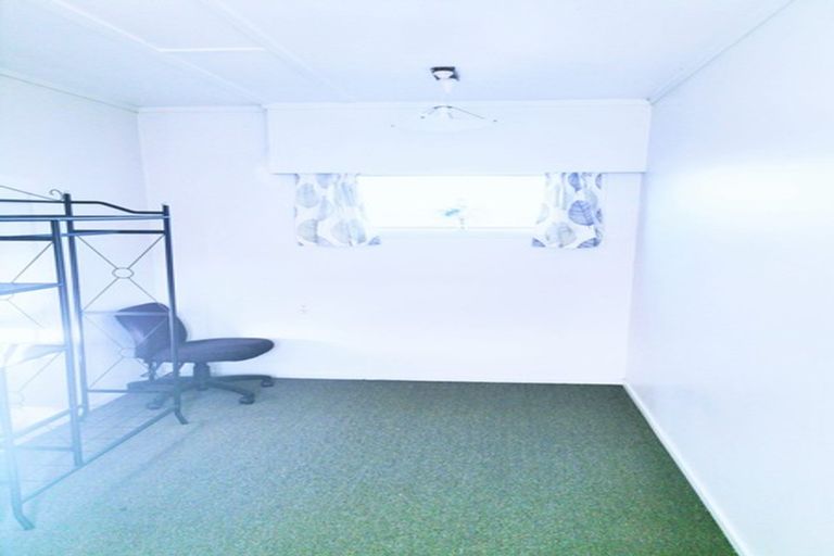 Photo of property in 39a Forrest Hill Road, Milford, Auckland, 0620