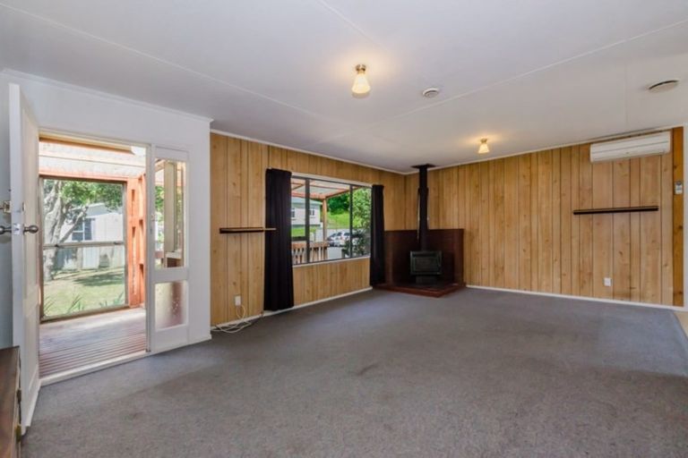 Photo of property in 59 Ruahine Street, Paraparaumu, 5032