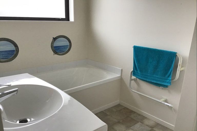 Photo of property in 100 Barry Avenue, Cromwell, 9310