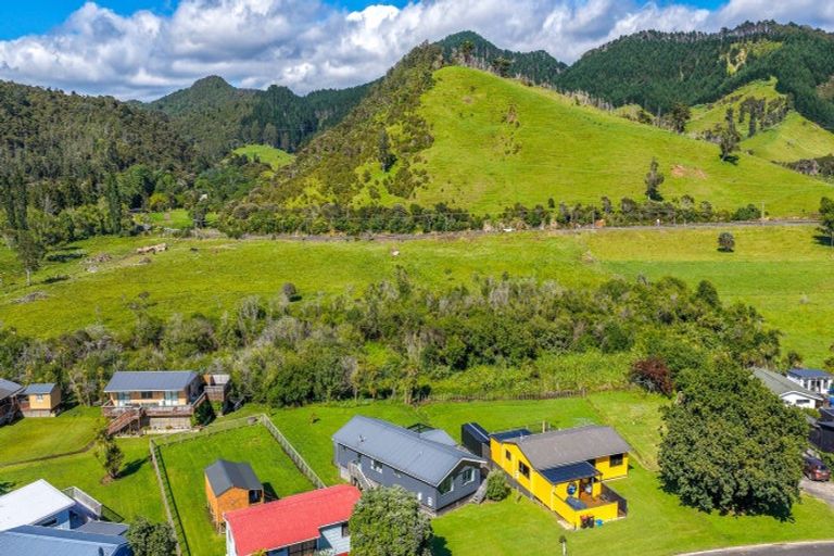Photo of property in 100 Kon Tiki Road, Whiritoa, Whangamata, 3691