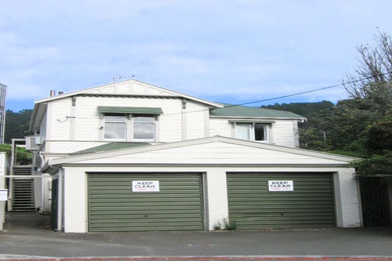 Photo of property in 31 Hobson Crescent, Thorndon, Wellington, 6011