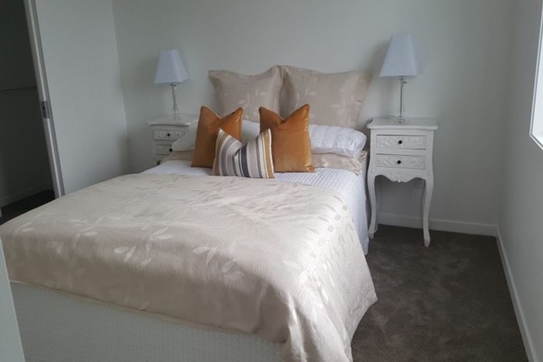 Photo of property in 42 Gunner Drive, Te Atatu Peninsula, Auckland, 0610