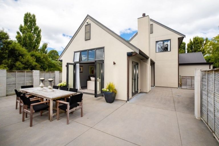 Photo of property in 64 Greenwood Road, Havelock North, 4130
