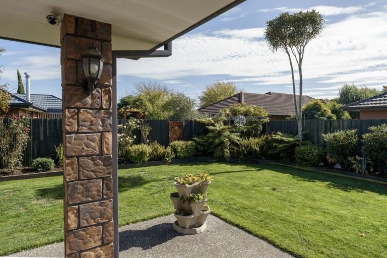 Photo of property in 5 Hideaway Gate, Parklands, Christchurch, 8083