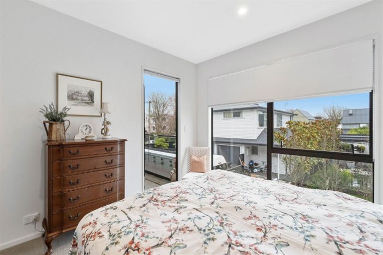Photo of property in 20b Hewitts Road, Merivale, Christchurch, 8014