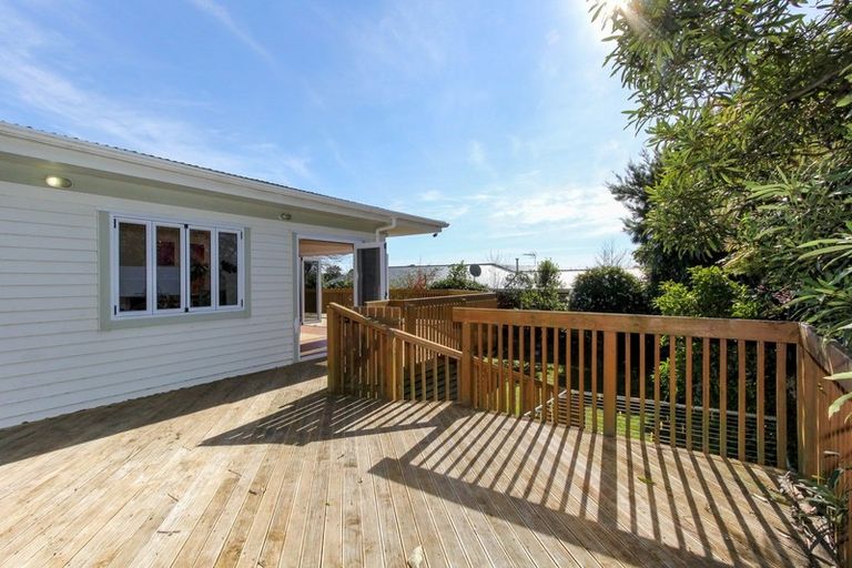 Photo of property in 13 Carlton Terrace, Westown, New Plymouth, 4310