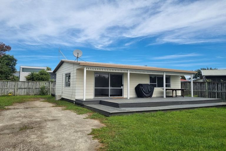 Photo of property in 81 Jellicoe Street, Martinborough, 5711