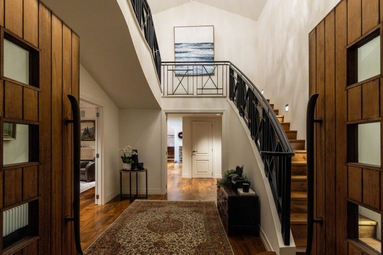 Photo of property in 8 Elizabeth Road, Bluff Hill, Napier, 4110