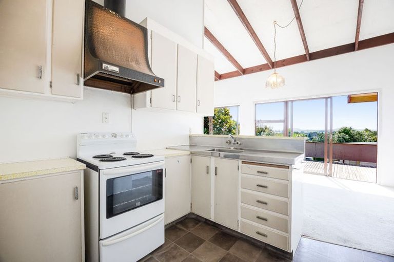 Photo of property in 25 Nui Mana Place, Te Atatu South, Auckland, 0610