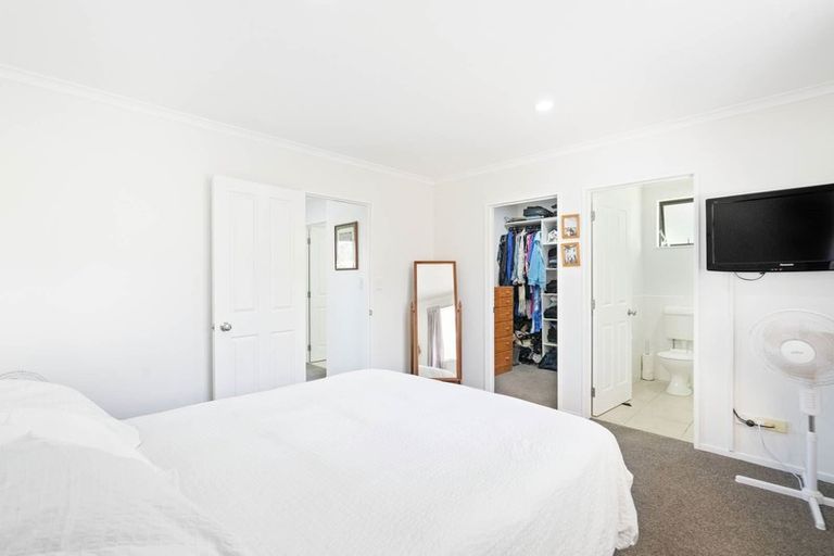 Photo of property in 57a Advene Road, Cockle Bay, Auckland, 2014