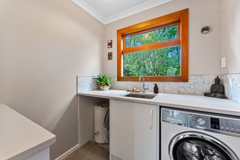 Photo of property in 14 Moore Street, Hillcrest, Auckland, 0627