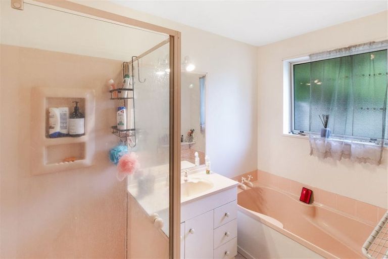 Photo of property in 260a Blenheim Road, Upper Riccarton, Christchurch, 8041