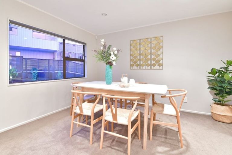 Photo of property in 15a Marigold Place, Mairangi Bay, Auckland, 0630