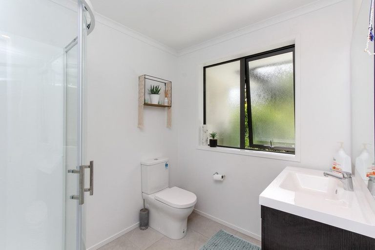 Photo of property in 18 Rotokare Crescent, Whalers Gate, New Plymouth, 4310