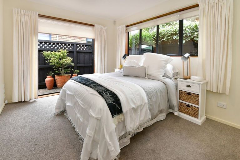 Photo of property in 16 Red Hibiscus Road, Stanmore Bay, Whangaparaoa, 0932