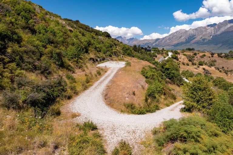 Photo of property in 71 Amphion Way, Glenorchy, 9372