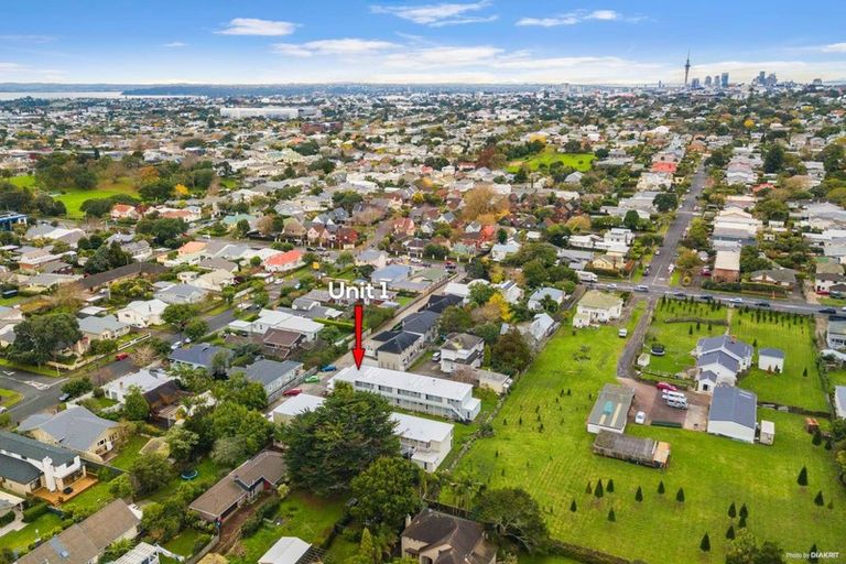 Photo of property in Balmoral Court, 1/130a Balmoral Road, Mount Eden, Auckland, 1024
