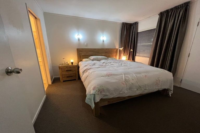 Photo of property in 1/60a Lynden Avenue, Hillcrest, Auckland, 0627