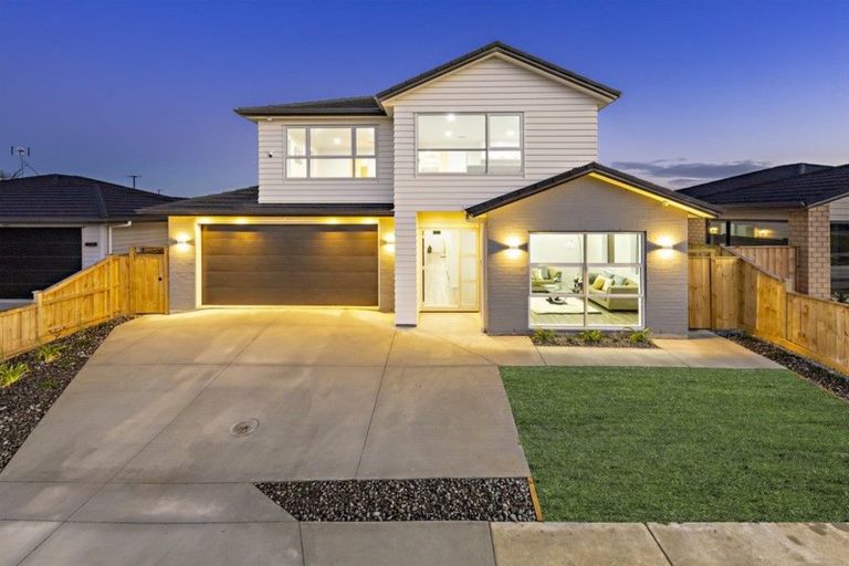 Photo of property in 20 Rauaruhe Road, Karaka, Papakura, 2113