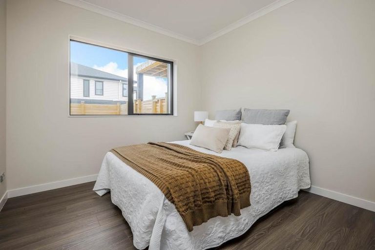 Photo of property in 2 Morepork Street, Flat Bush, Auckland, 2019