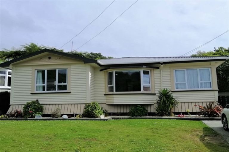Photo of property in 8 Rochfort Street, Greymouth, 7805